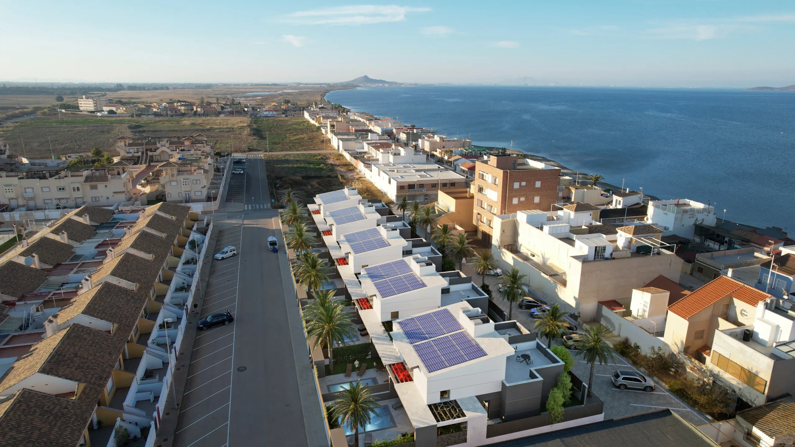 Luxe halfvrijstaande villa’s aan de kust