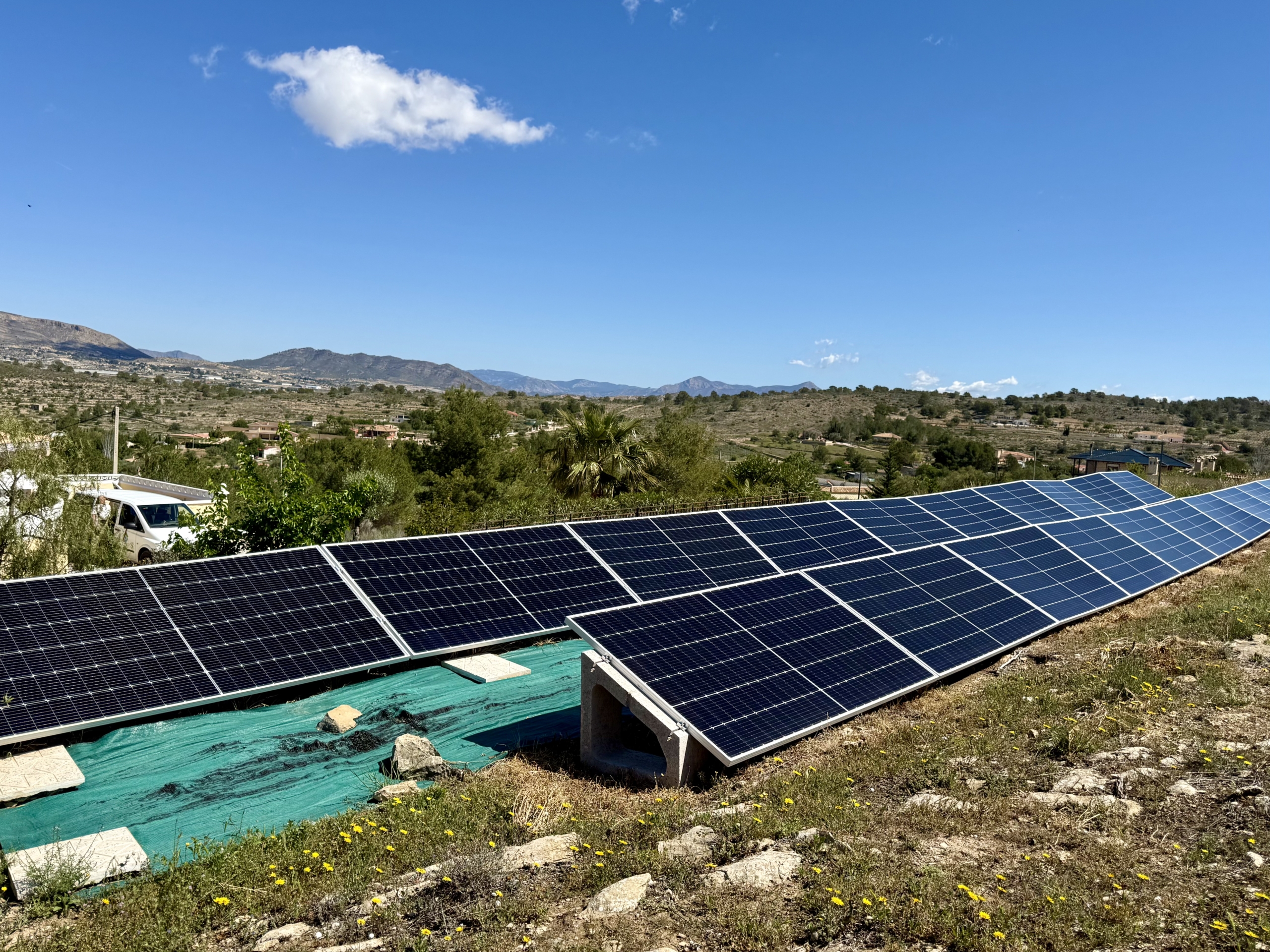 Energiezuinige villa Hondón de las Nieves met zonnepanelen en tuin