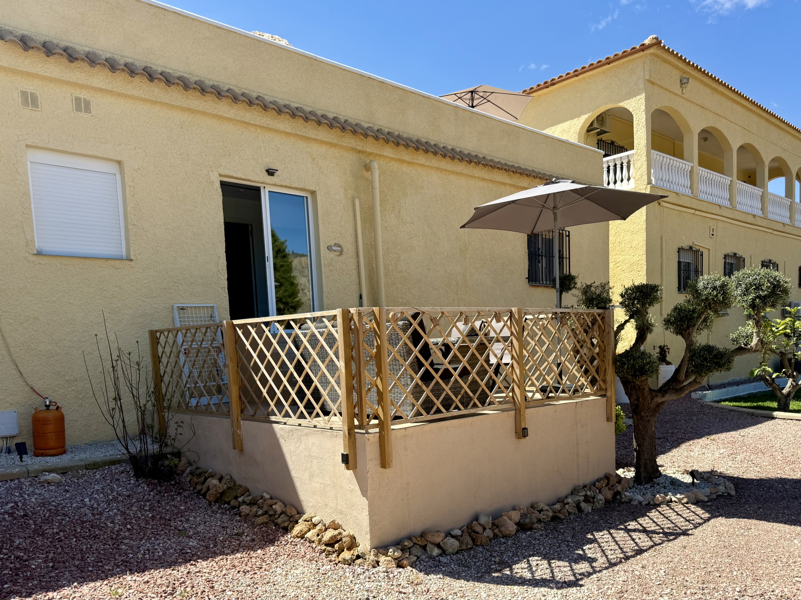 Gerenoveerde gastenappartementen bij Spaanse villa Hondón de las Nieves