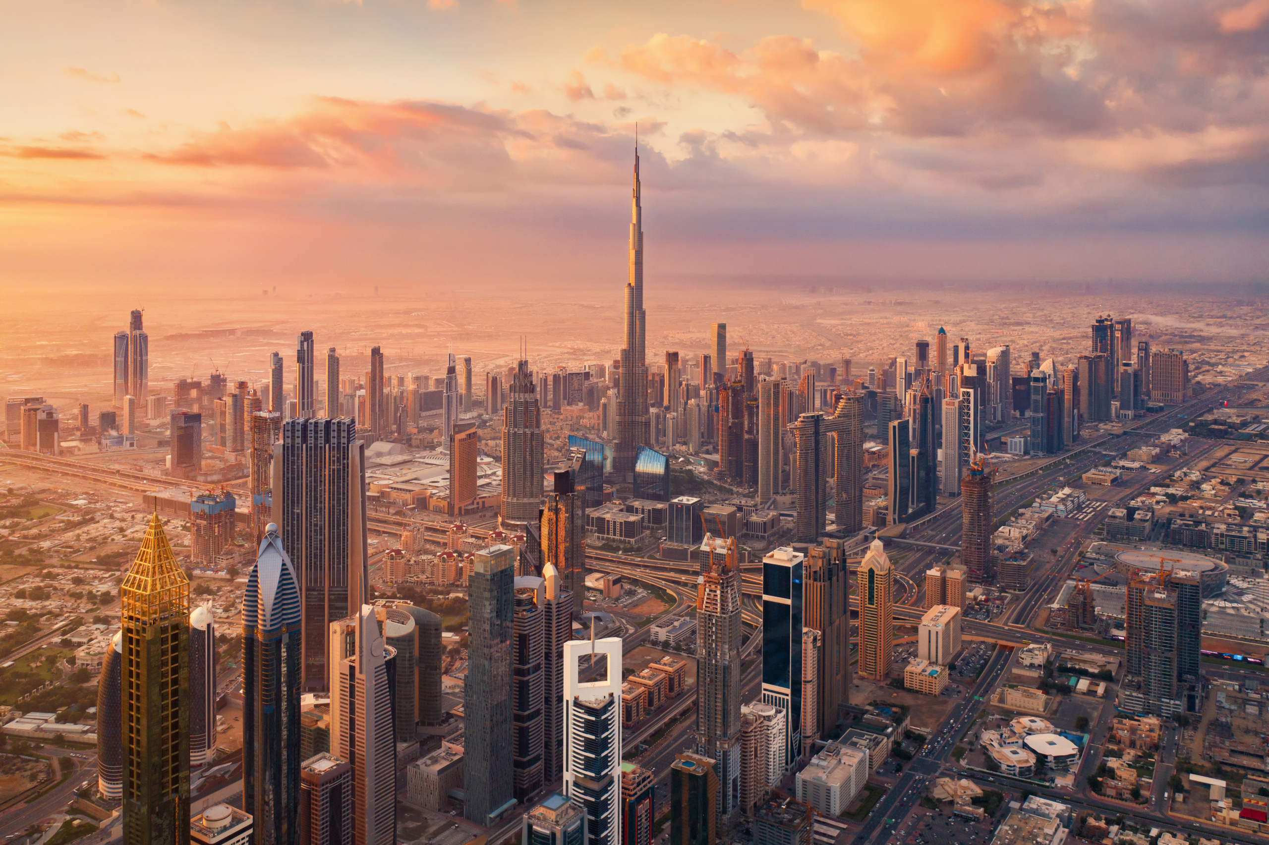 investeren in vastgoed in Dubai, tomas fem casas in dubai