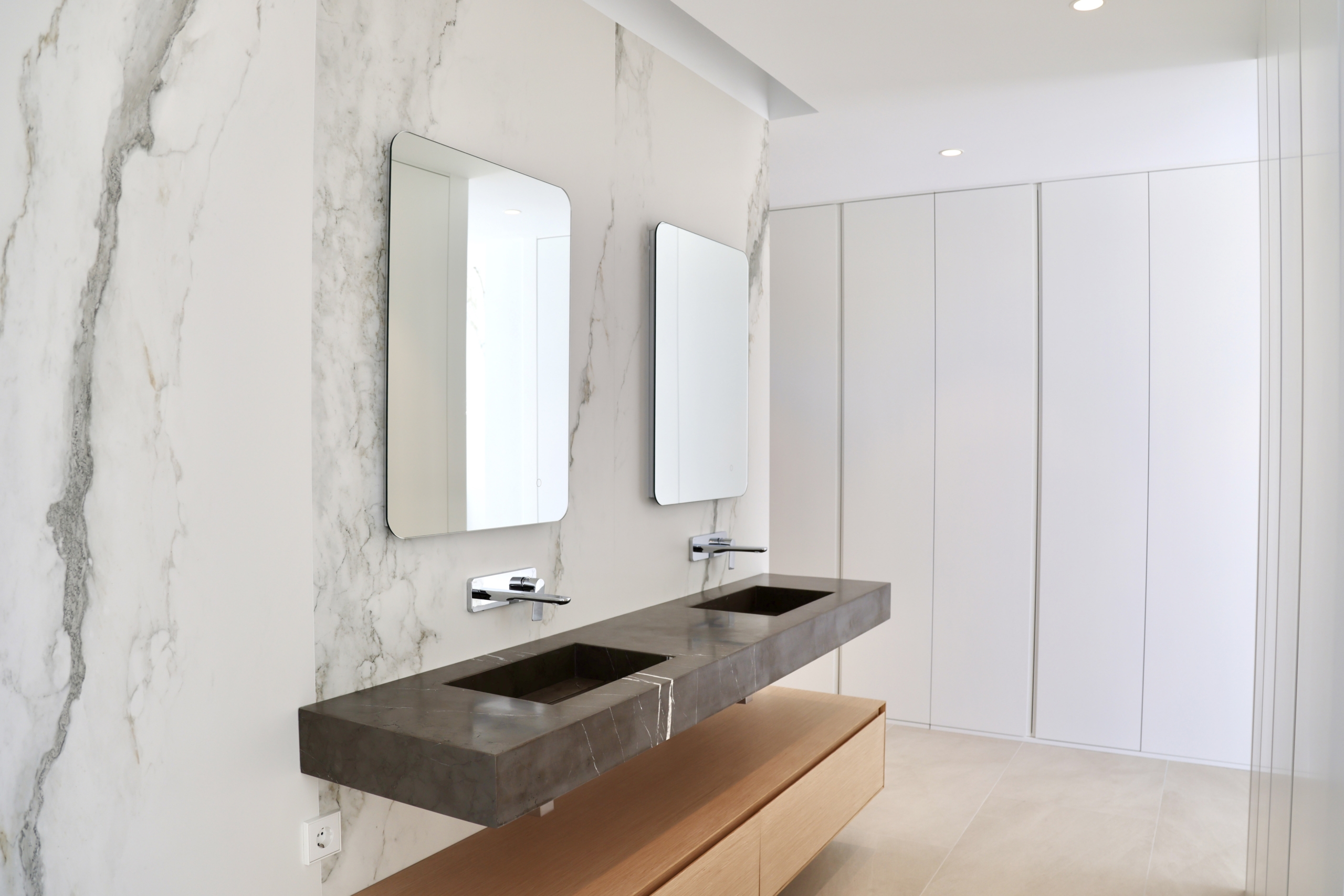 badkamer Villa Ibiza - investeren in vastgoed in ibiza. tomas fem casas - betrouwbare makelaar in spanje