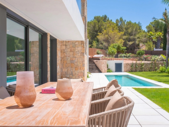Villa Ibiza - investeren in vastgoed in ibiza. tomas fem casas - betrouwbare makelaar in spanje
