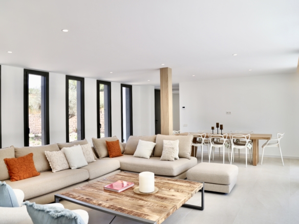 woonruimte Villa Ibiza - investeren in vastgoed in ibiza. tomas fem casas - betrouwbare makelaar in spanje