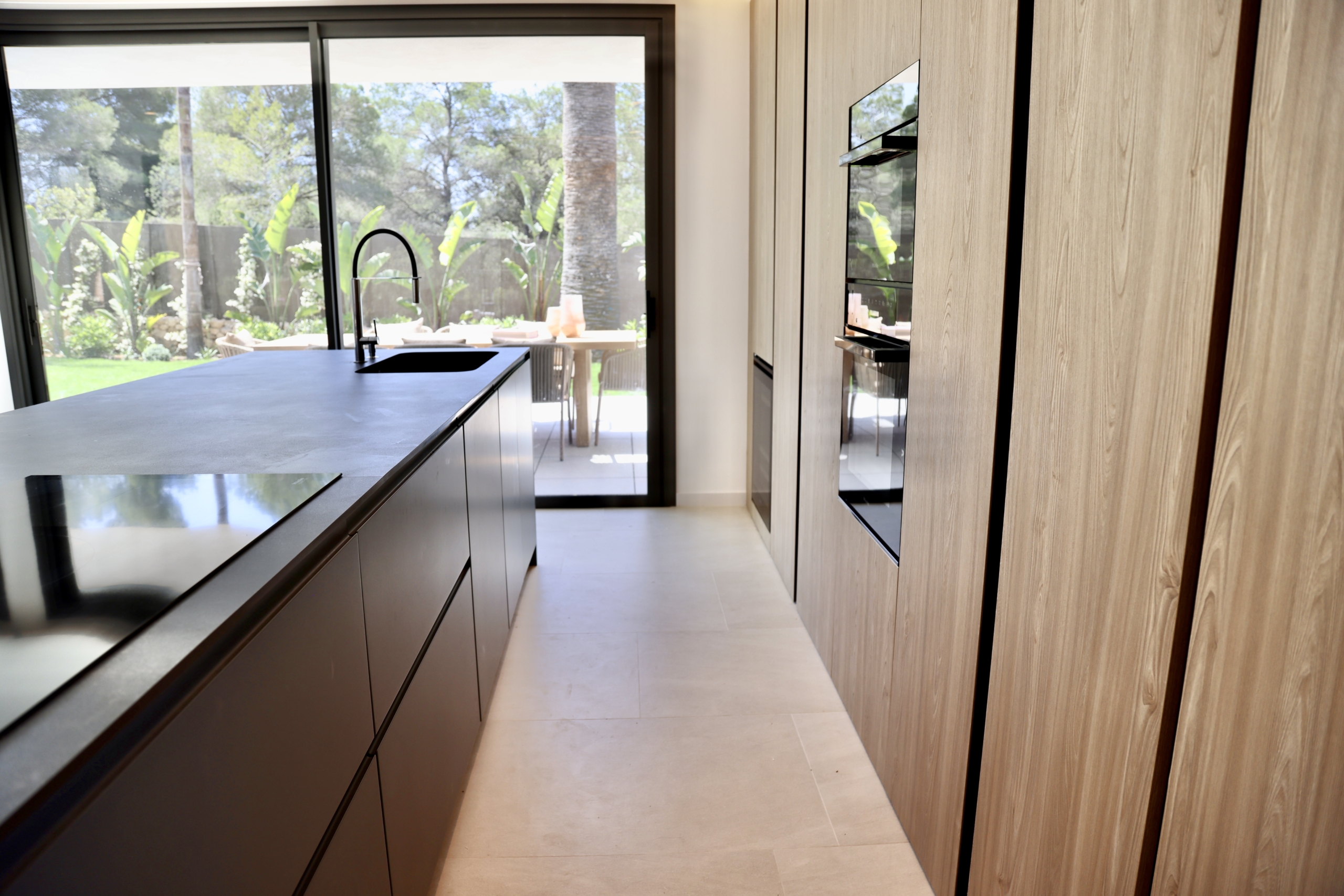 keuken Villa Ibiza - investeren in vastgoed in ibiza. tomas fem casas - betrouwbare makelaar in spanje