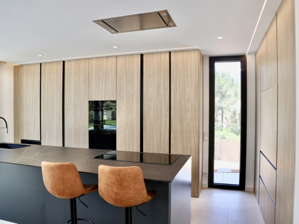 keuken Villa Ibiza - investeren in vastgoed in ibiza. tomas fem casas - betrouwbare makelaar in spanje