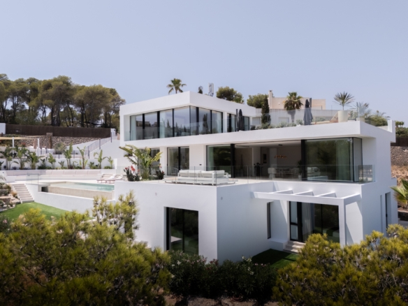 Exclusieve villa in Ibiza, Tomas Fem Casas. Betrouwbare makelaar Spanje.