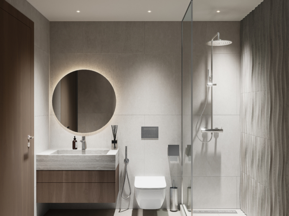 Badkamer met inloopdouche, grote tegels en spiegelverlichting in Vistara House 1