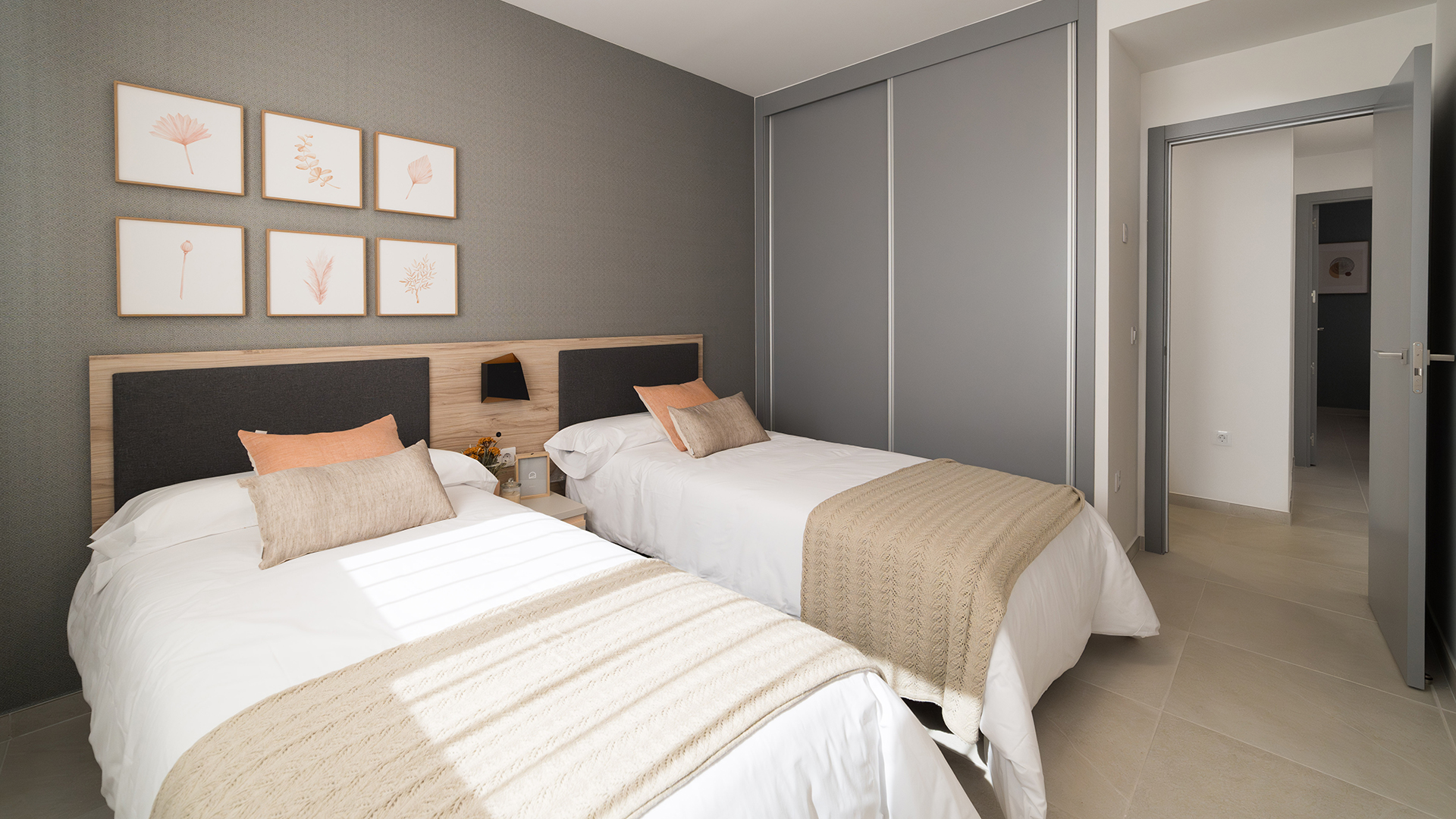 Tweede slaapkamer met twee eenpersoonsbedden geschikt voor gasten of kinderen