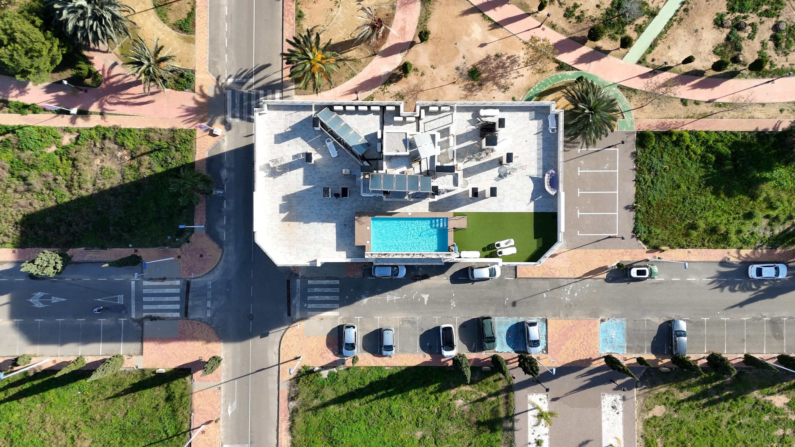 Bovenaanzicht van dakterras van aldea del sol