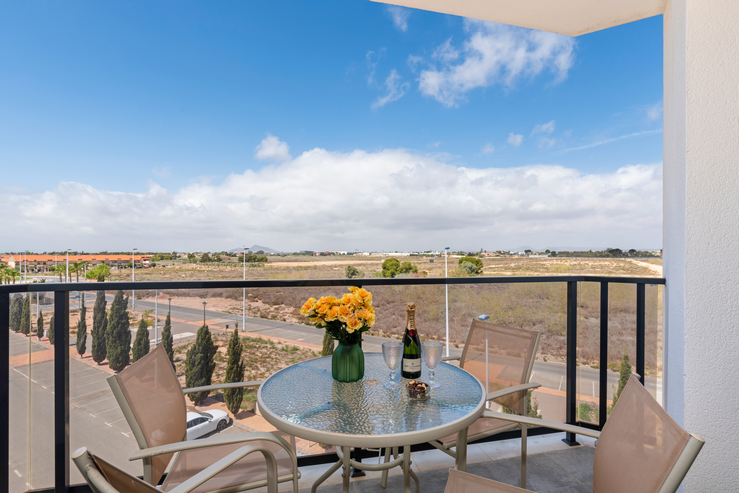 Balkon of terras met zitruimte bij appartement te koop Lo Pagán