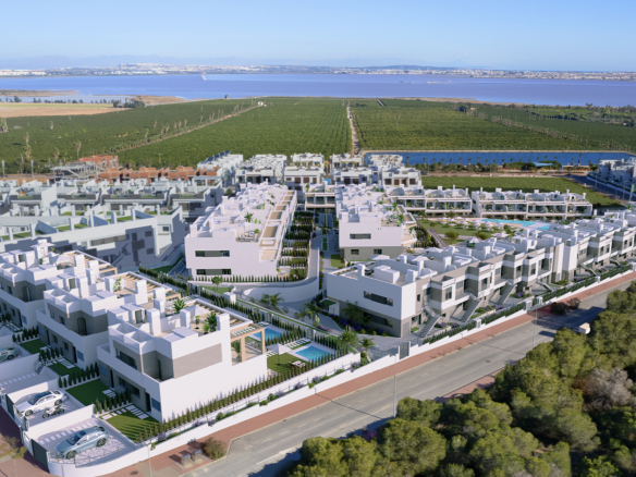 Luchtfoto van modern appartementenproject in Torrevieja nabij de Laguna Rosa