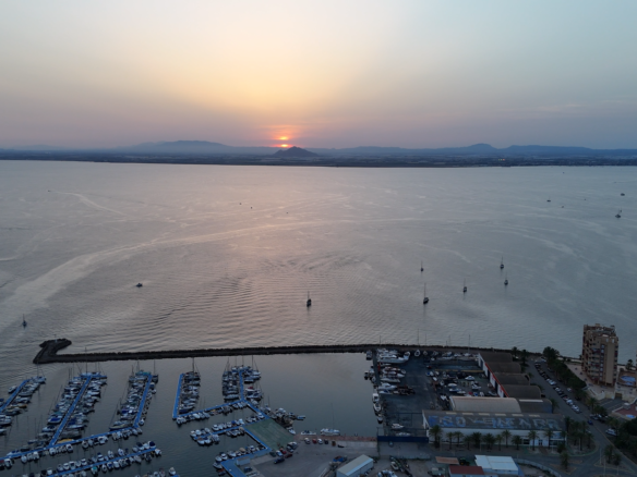 zonsondergang vanuit de tomas maestre haven