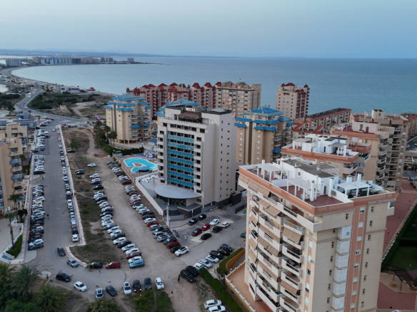 Aanzicht van Puerto Mar 1-2