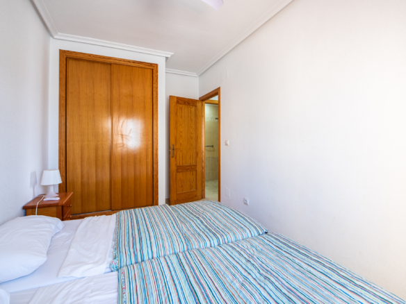 Derde slaapkamer in appartement te koop in La Manga del Mar Menor