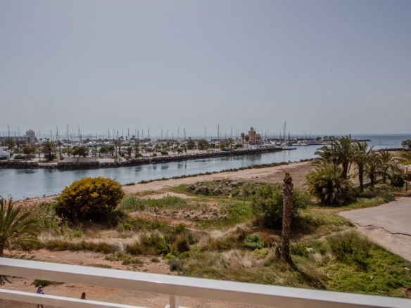 Uitzicht vanaf balkon van appartement in Puerto Mar 1-2