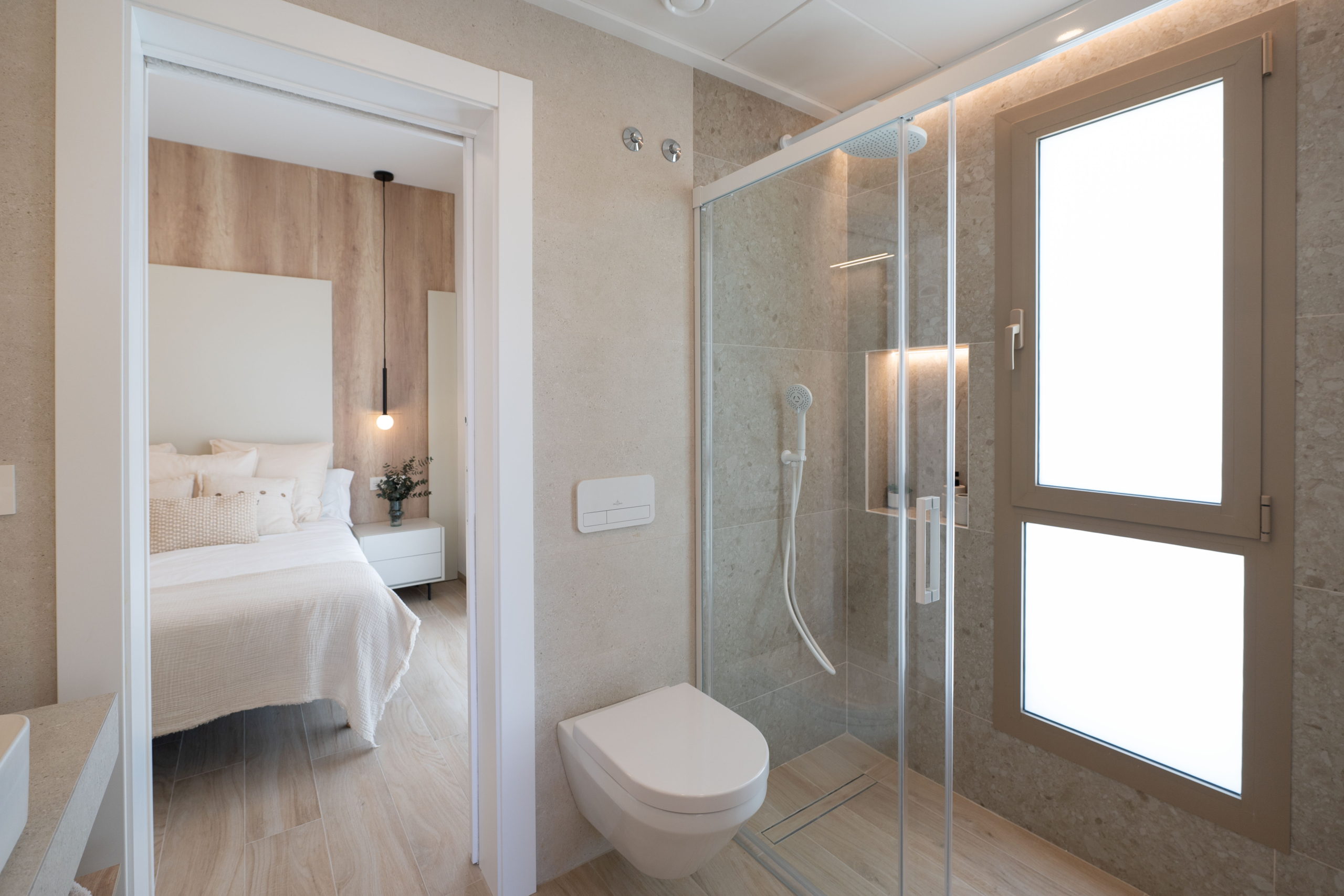 badkamer met inloopdouche in nieuwbouw appartement Los Alcázares