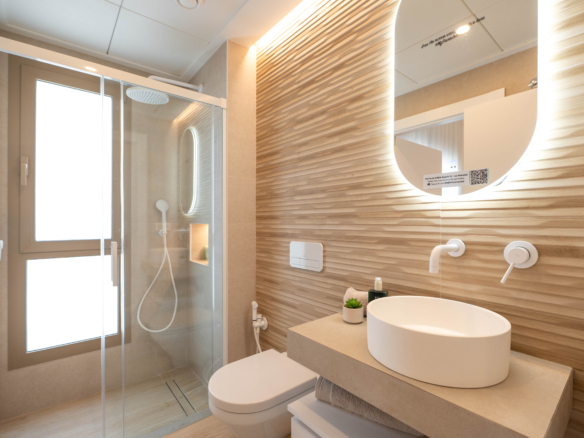 badkamer met inloopdouche in nieuwbouw appartement Los Alcázares