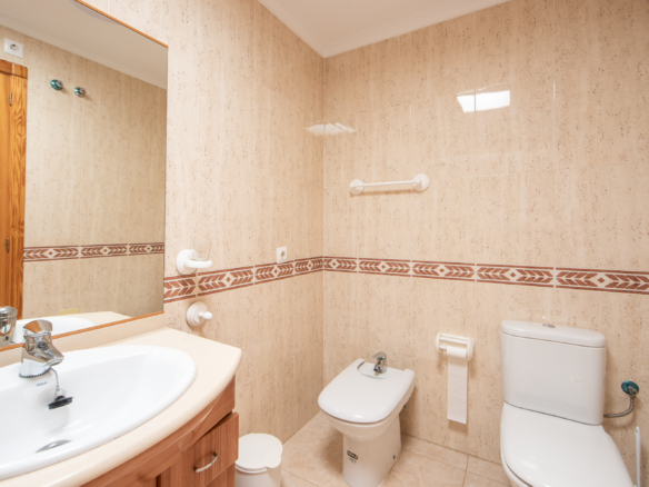 Badkamer van appartement in la manga