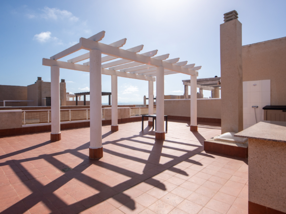 grote pergola op het solarium