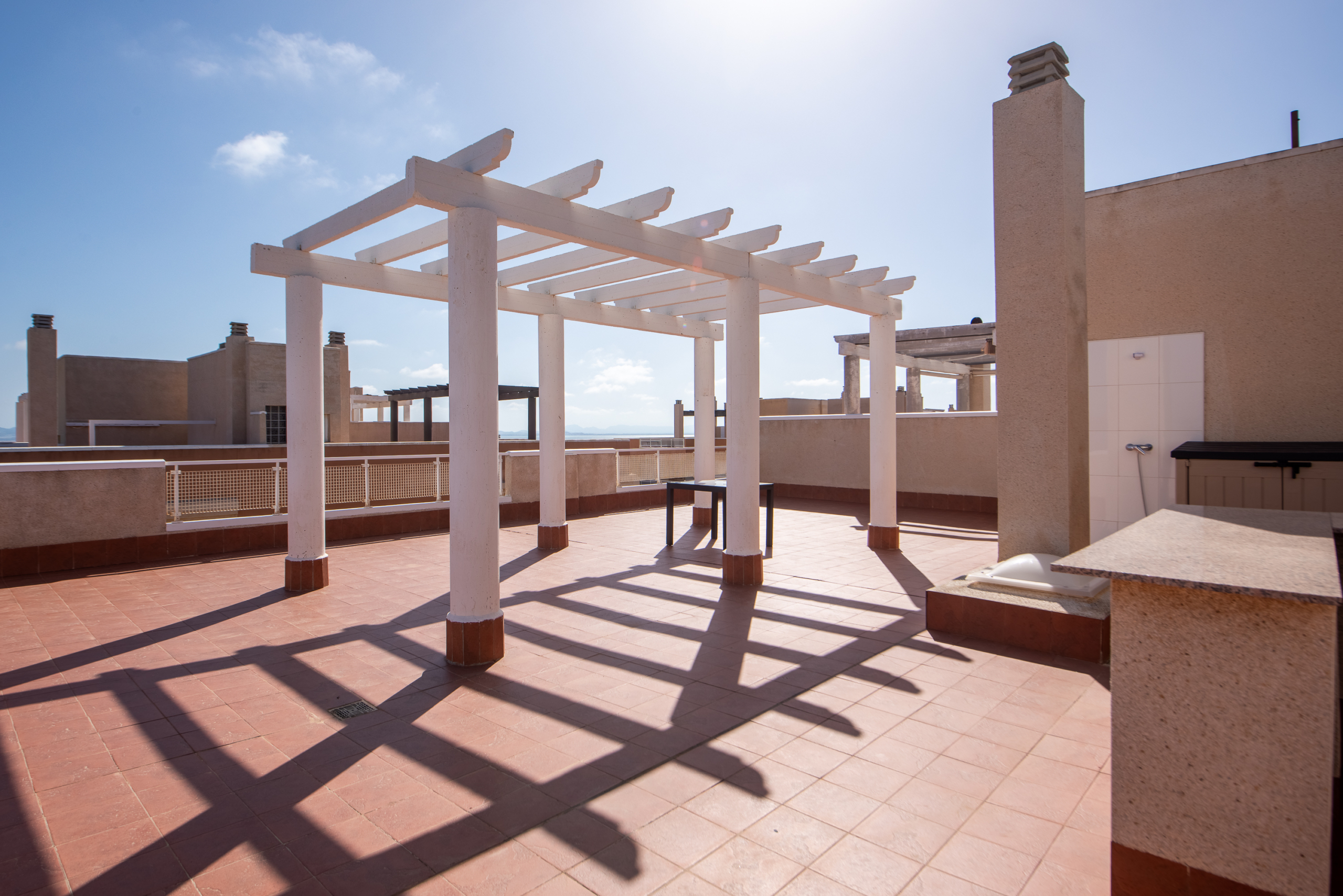 grote pergola op het solarium