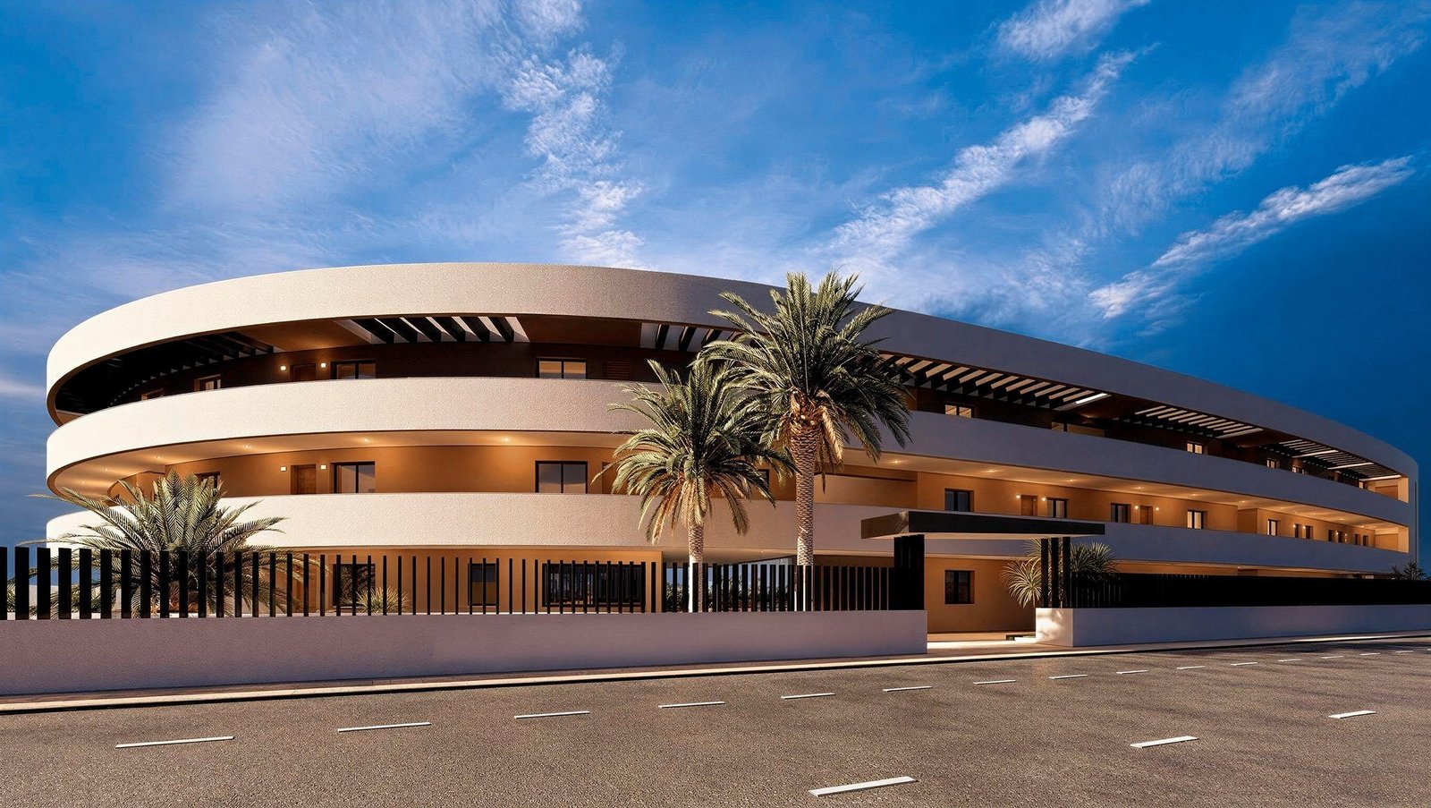 Moderne buitenzijde van nieuwbouwappartementen aan de golfbaan in Los Alcázares