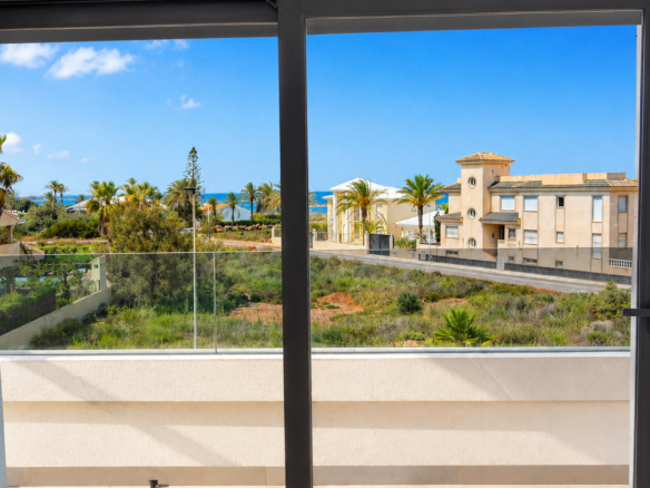 Villa met aanlegplaats in La Manga