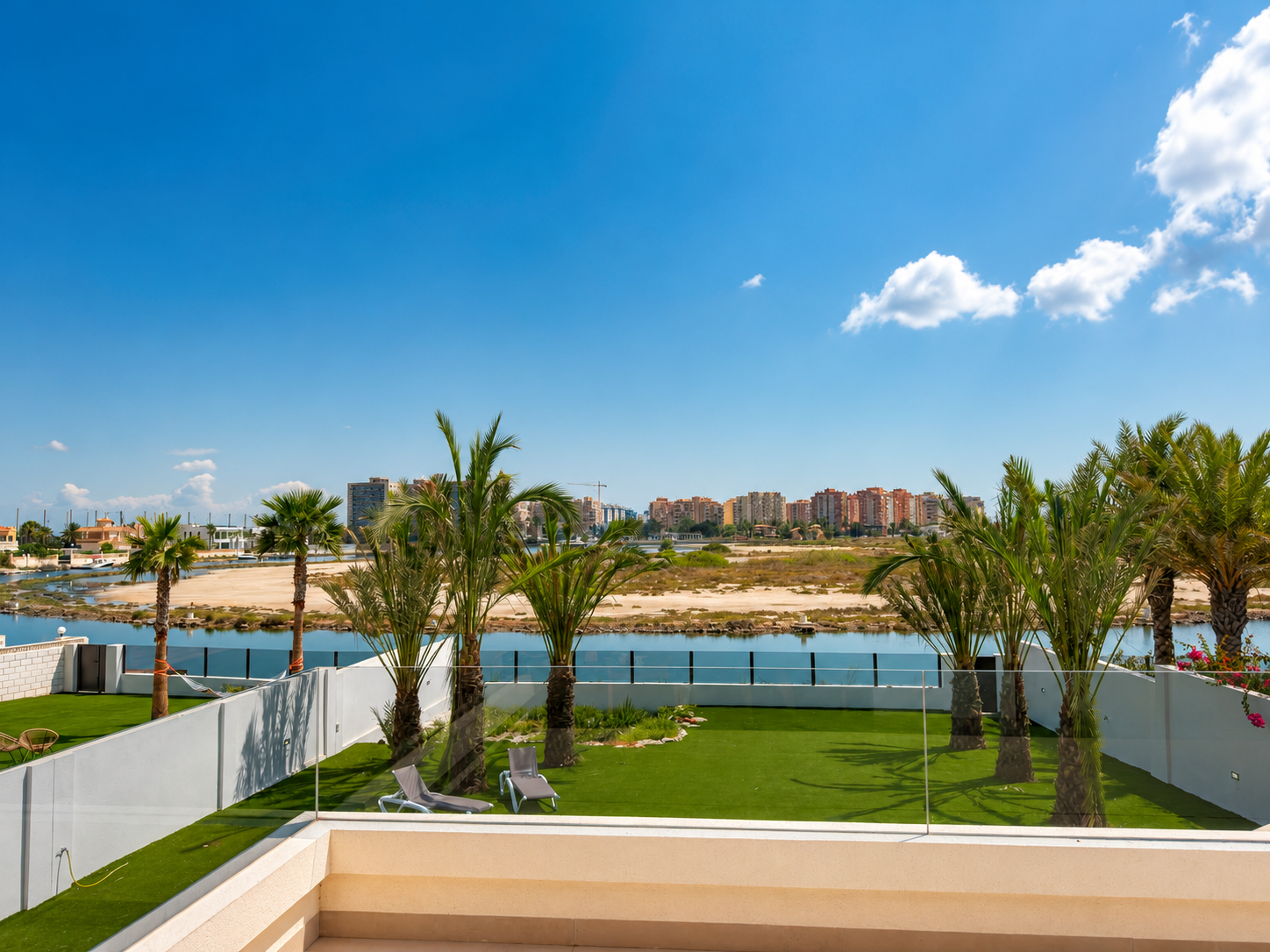 Villa met aanlegplaats in La Manga