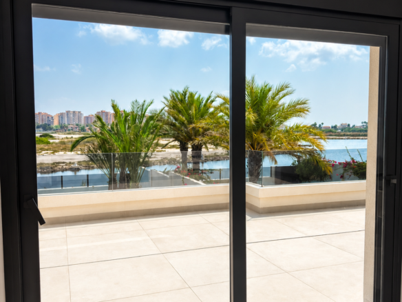 Villa met aanlegplaats in La Manga