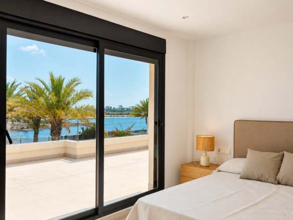 Villa met aanlegplaats in La Manga