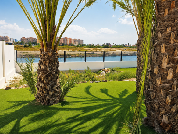 Villa met aanlegplaats in La Manga