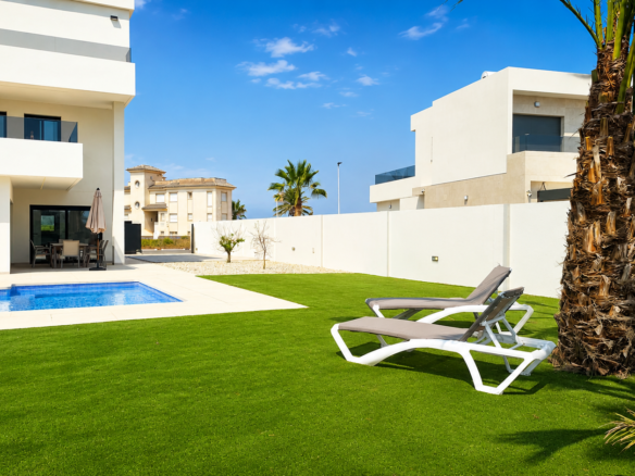 Villa met aanlegplaats in La Manga