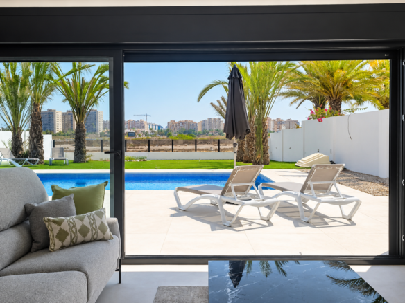 Villa met aanlegplaats in La Manga